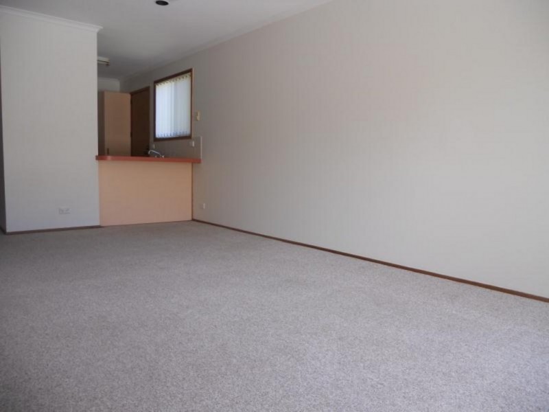 4/3 Drinnan Close, Surf Beach NSW 2536