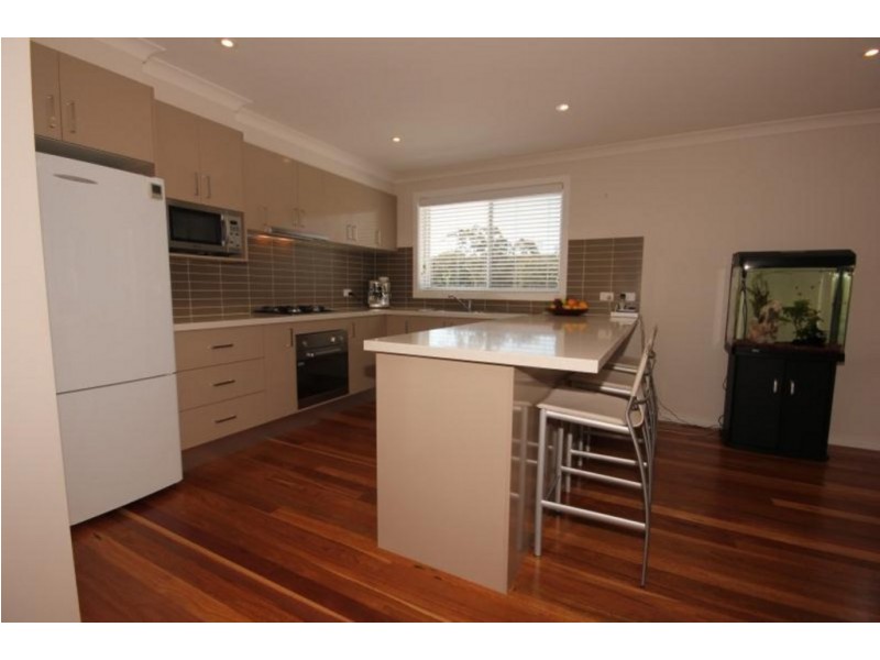 10 Bowerbird Place, Malua Bay NSW 2536