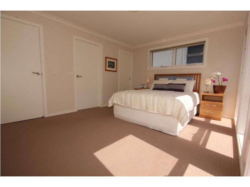 10 Bowerbird Place, Malua Bay NSW 2536