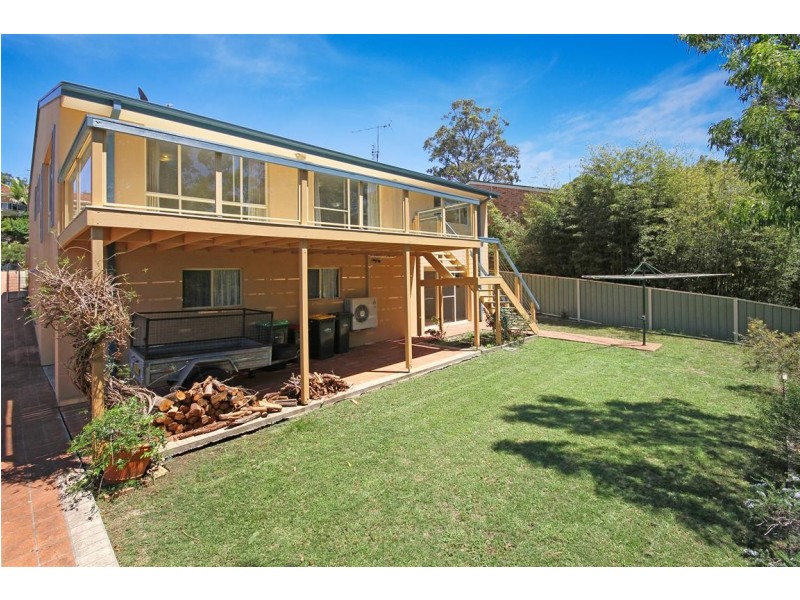 14 Karoola Crescent, Surfside NSW 2536