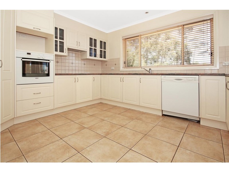 14 Karoola Crescent, Surfside NSW 2536