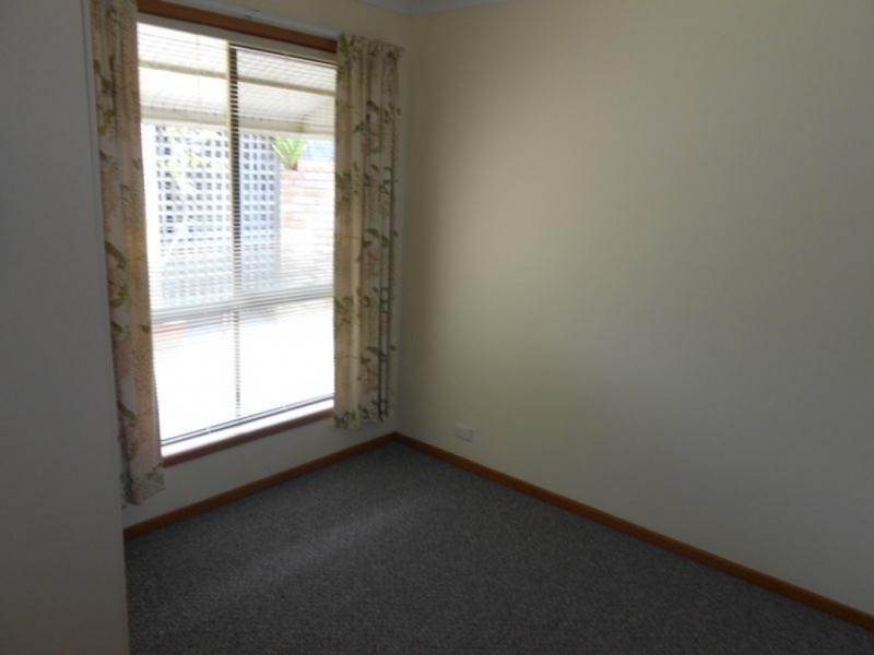 3/6 Eric Fenning Drive, Surf Beach NSW 2536