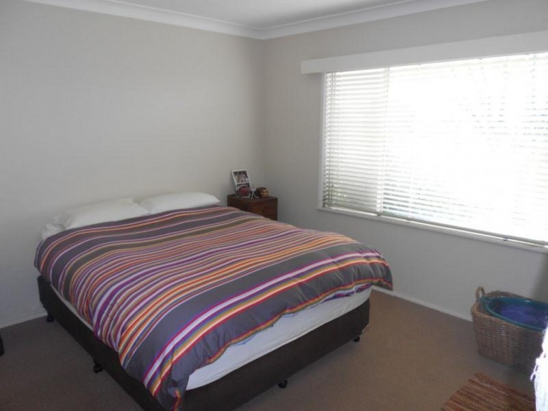 1 Riverview Crescent, Batemans Bay NSW 2536