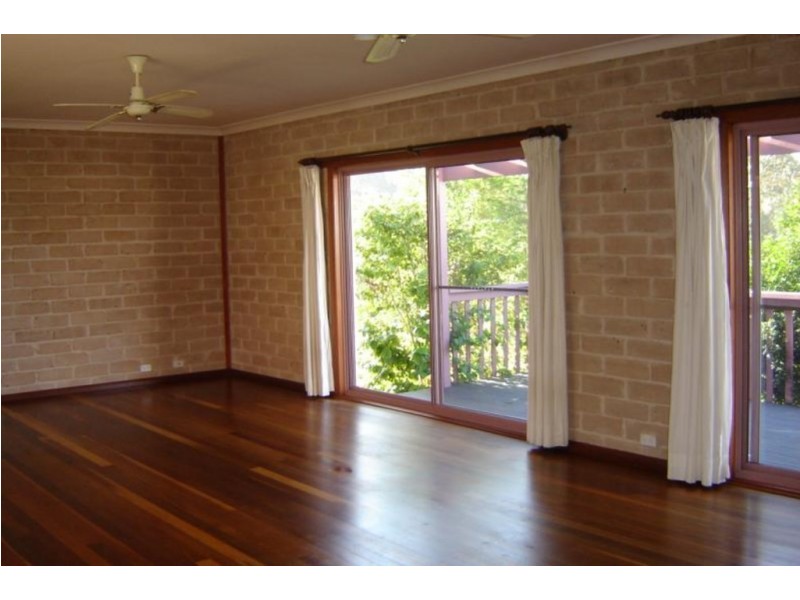 17 Yarrabee Drive, Batemans Bay NSW 2536