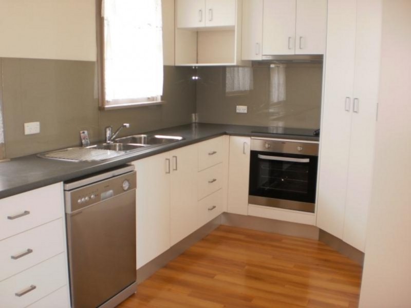 32 Bavarde Avenue, Batemans Bay NSW 2536