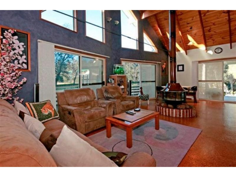 37 Peninsula Dr, North Batemans Bay NSW 2536