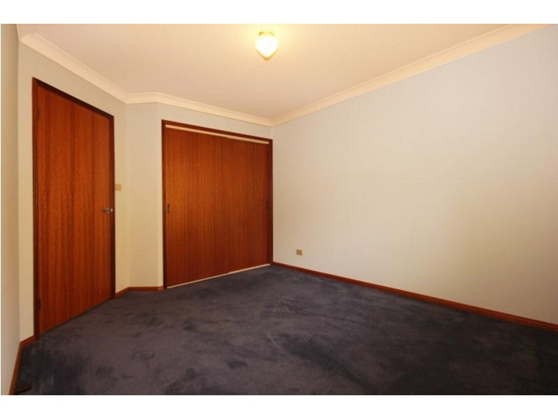 8 Poole Place, Sunshine Bay NSW 2536
