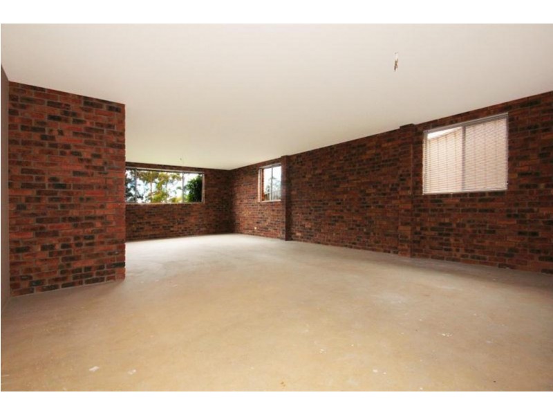 8 Poole Place, Sunshine Bay NSW 2536
