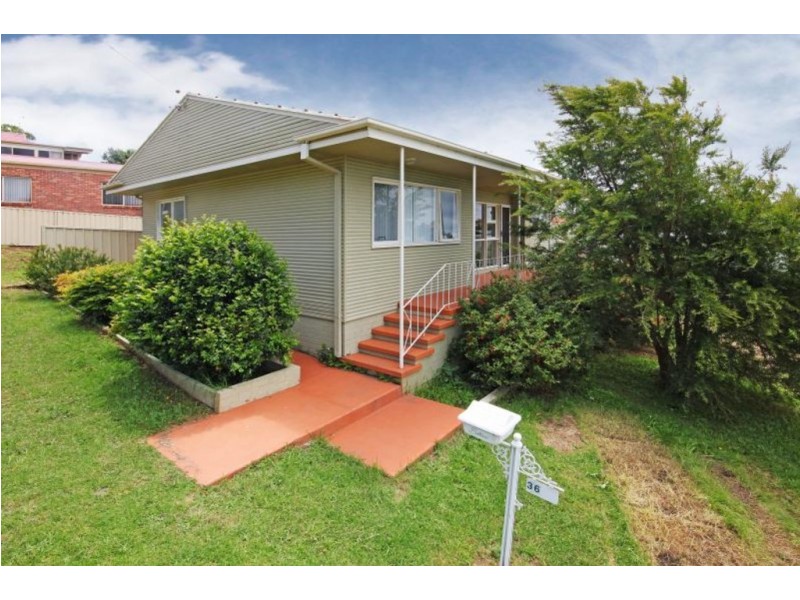 36 Calton Road, Batehaven NSW 2536