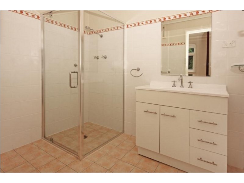 36 Calton Road, Batehaven NSW 2536