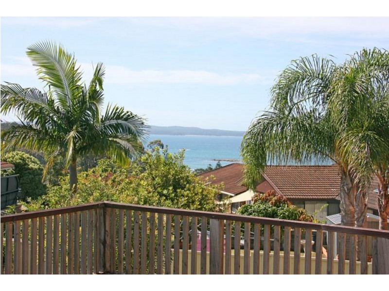 21 Hilltop Crescent, Surf Beach NSW 2536