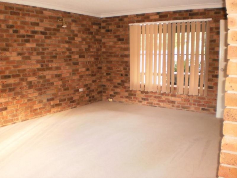 10 Nurla Avenue, Malua Bay NSW 2536