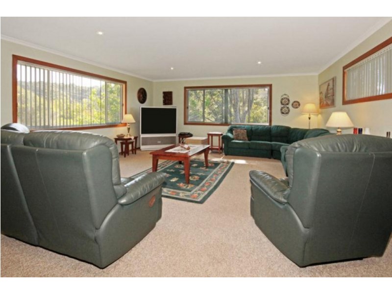2 Wimbin Aveune, Malua Bay NSW 2536