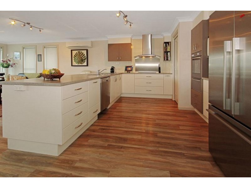 85 Courtney Cres, Long Beach NSW 2536