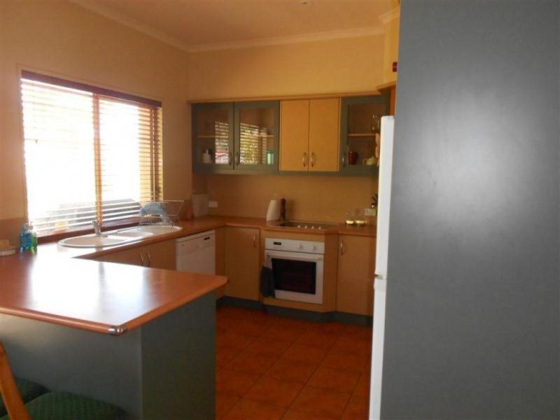 4 Currell Close, Malua Bay NSW 2536