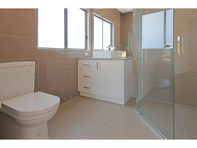 17 Griffiths Run, Broulee NSW 2537