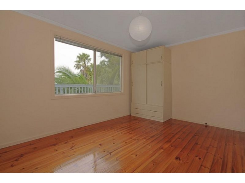 11 Pine Street BATEHAVEN, Batehaven NSW 2536