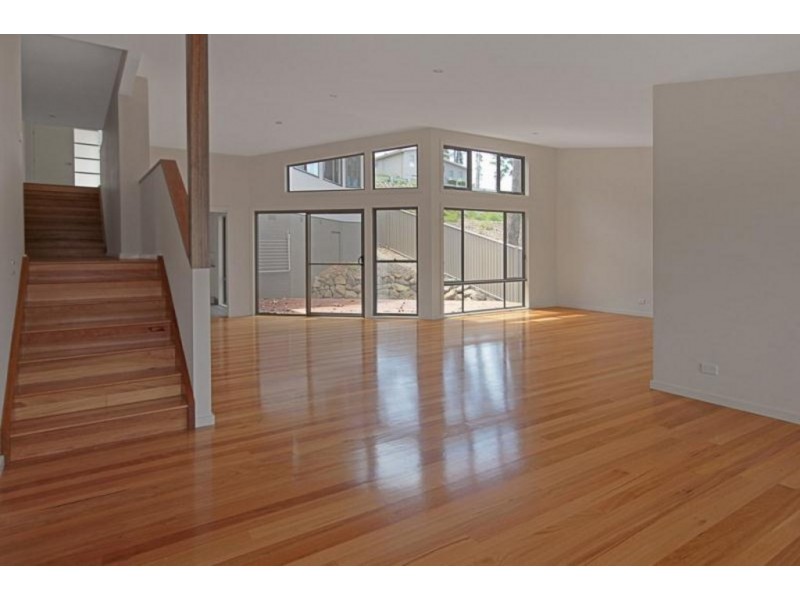 19 Oakwood Way, Catalina NSW 2536