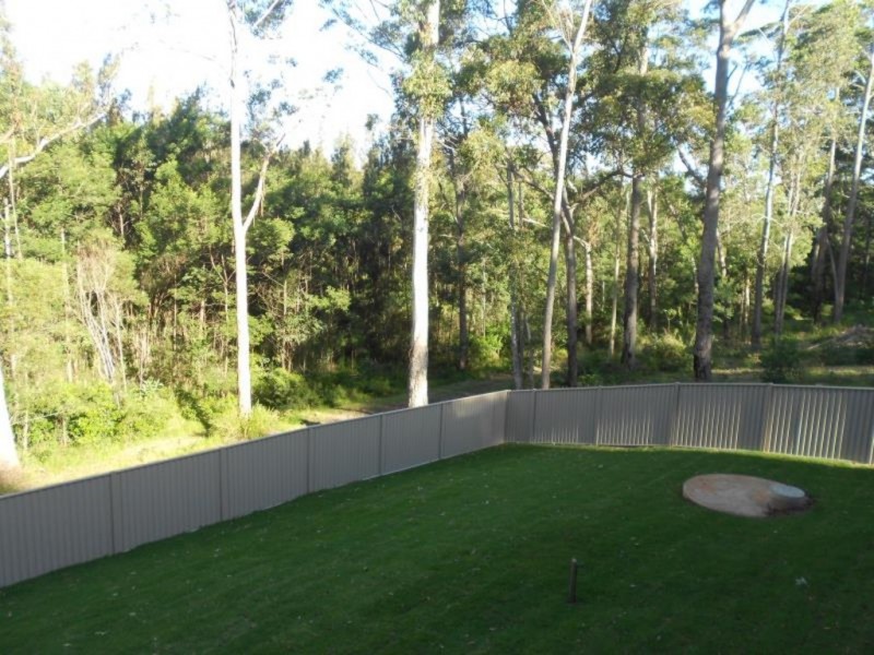 19 Oakwood Way, Catalina NSW 2536