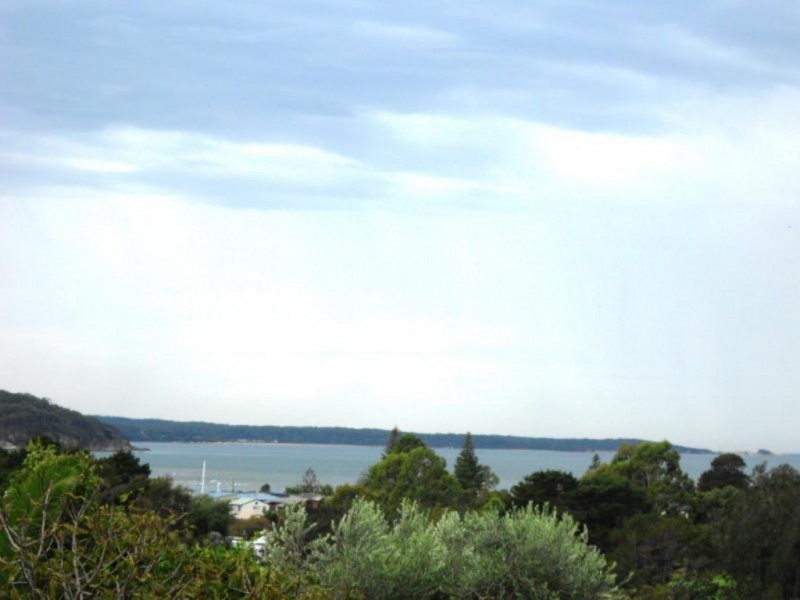 27 Bavarde Avenue, Batemans Bay NSW 2536