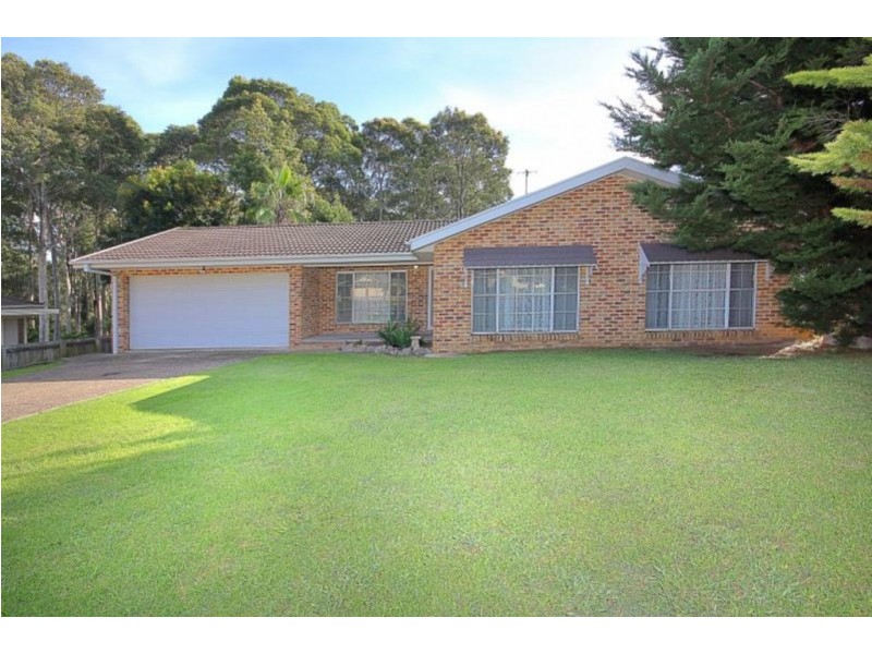 10 Sunshine Bay Road, Sunshine Bay NSW 2536