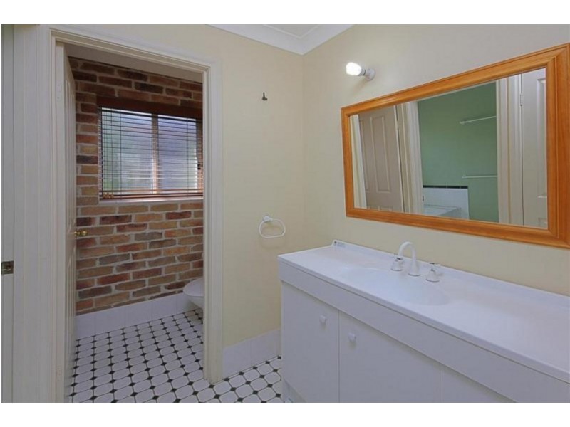 10 Sunshine Bay Road, Sunshine Bay NSW 2536