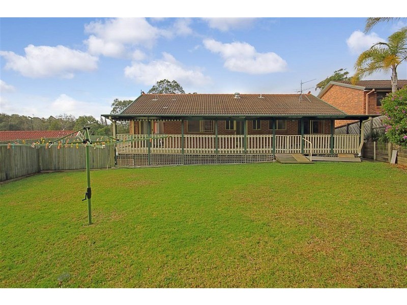 15 Karoola Crescent, Surfside NSW 2536