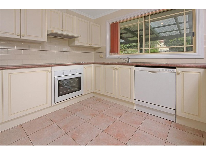 15 Karoola Crescent, Surfside NSW 2536