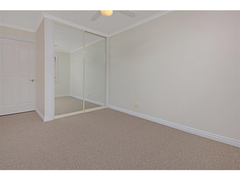 15 Karoola Crescent, Surfside NSW 2536