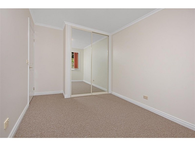 15 Karoola Crescent, Surfside NSW 2536