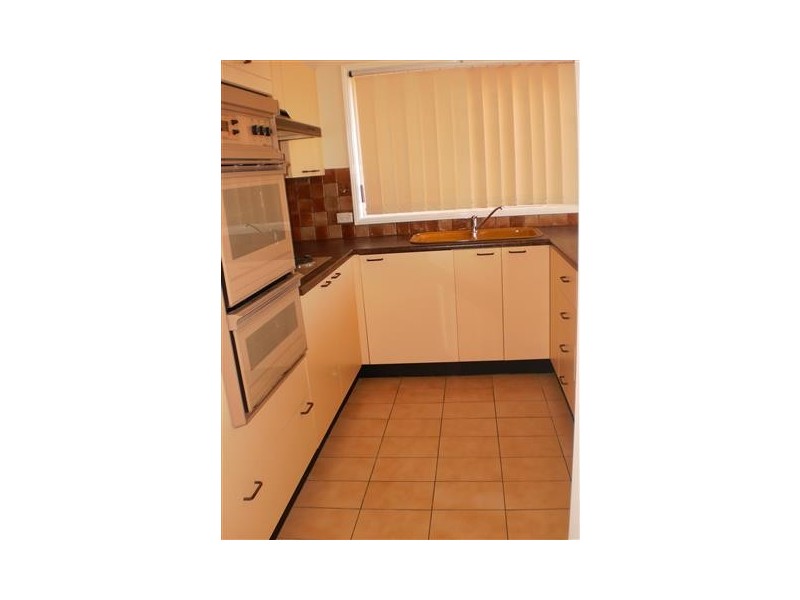 11/2 Sheila Street, Batehaven NSW 2536