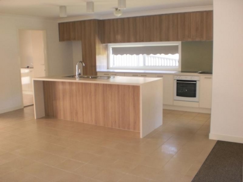 2A Balook Crescent, Malua Bay NSW 2536