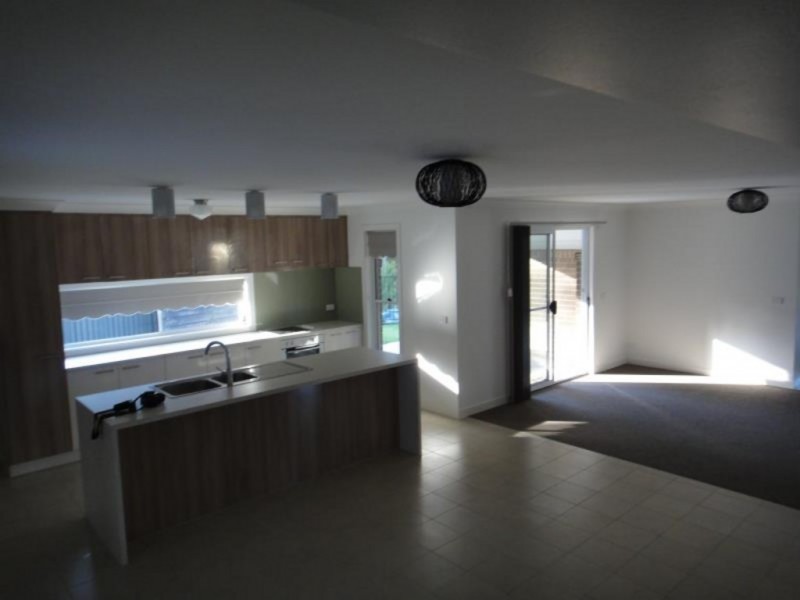 2A Balook Crescent, Malua Bay NSW 2536