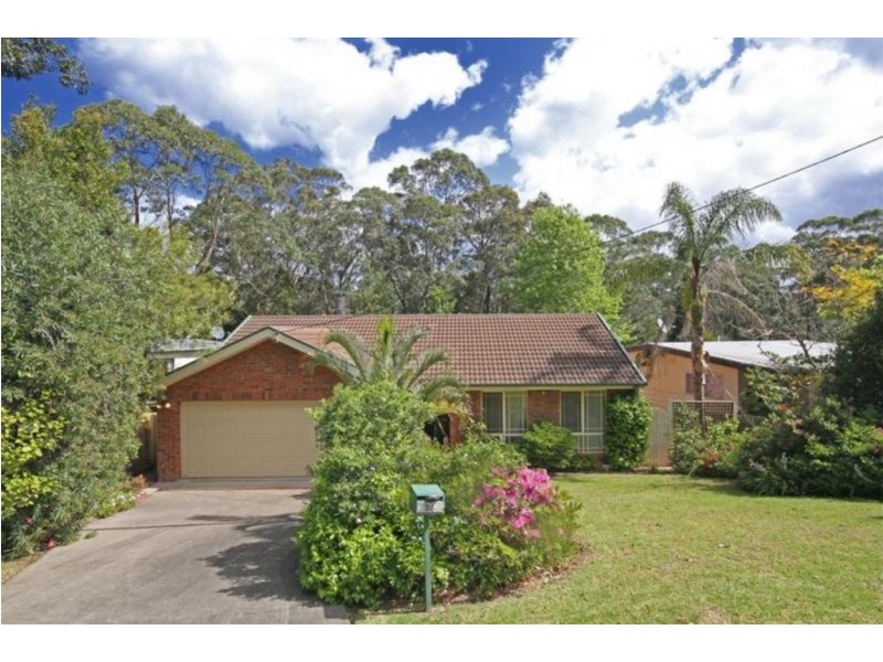 24 Pleasurelea Drive, Sunshine Bay NSW 2536