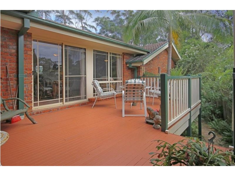 24 Pleasurelea Drive, Sunshine Bay NSW 2536
