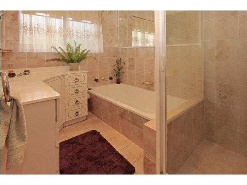 11 Binda Avenue, Malua Bay NSW 2536