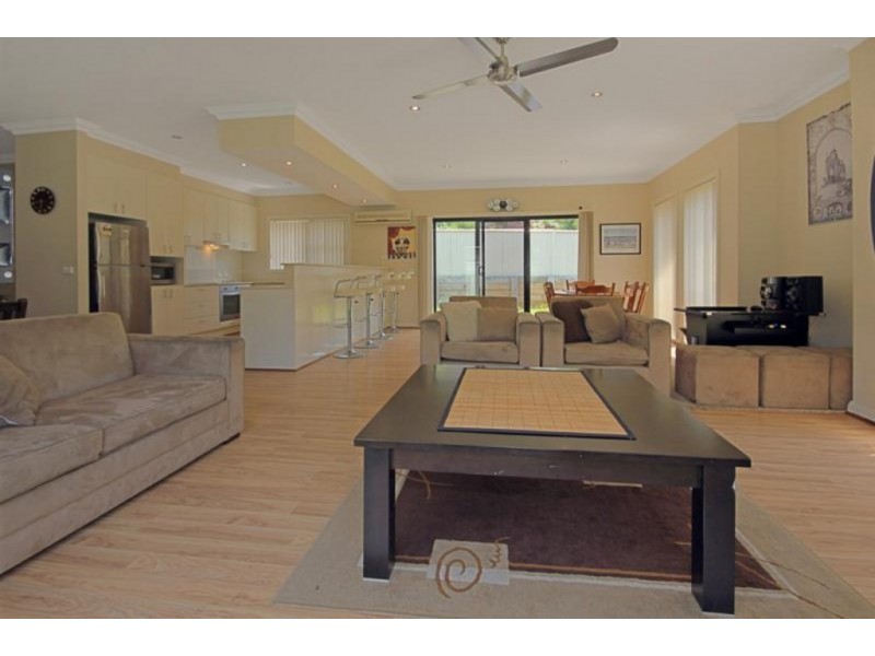 1/16 Henry Place, Long Beach NSW 2536