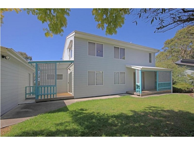 15 Forest Parade, Tomakin NSW 2537