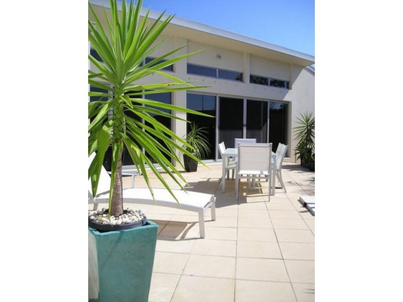 3 Batman Place, Sunshine Bay NSW 2536