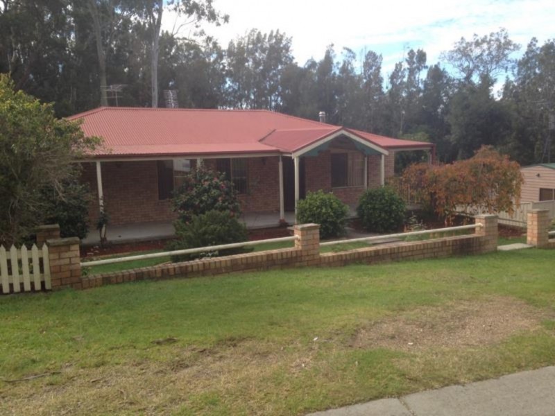 24 Karoola, Surfside NSW 2536