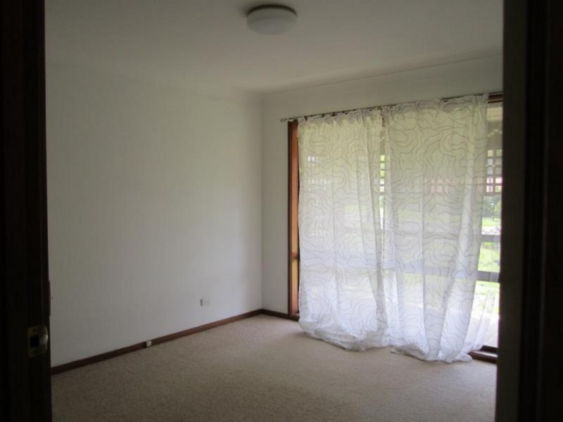 8 Cook Avenue, Surf Beach NSW 2536