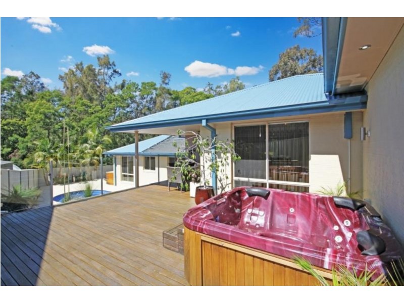 14 Gibson Place, Batehaven NSW 2536