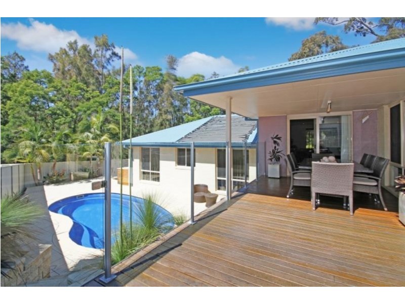14 Gibson Place, Batehaven NSW 2536