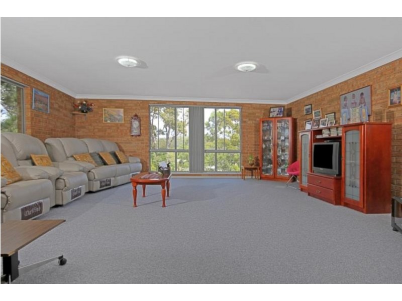 33 Bernadette Boulevard, Batehaven NSW 2536