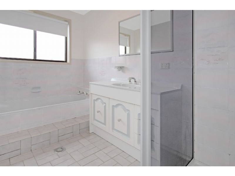 9 Blue Gum Parade, Maloneys Beach NSW 2536