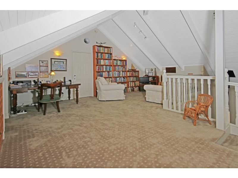 17 Barrakee Drive, Long Beach NSW 2536