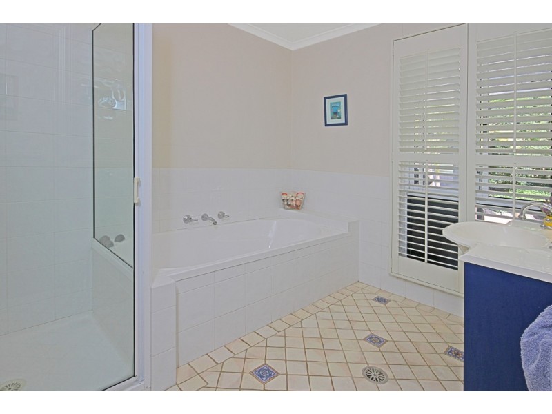 17 Barrakee Drive, Long Beach NSW 2536