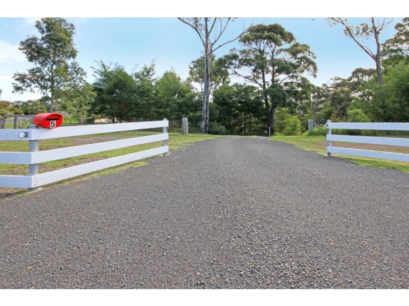 5 Grace Close, Malua Bay NSW 2536