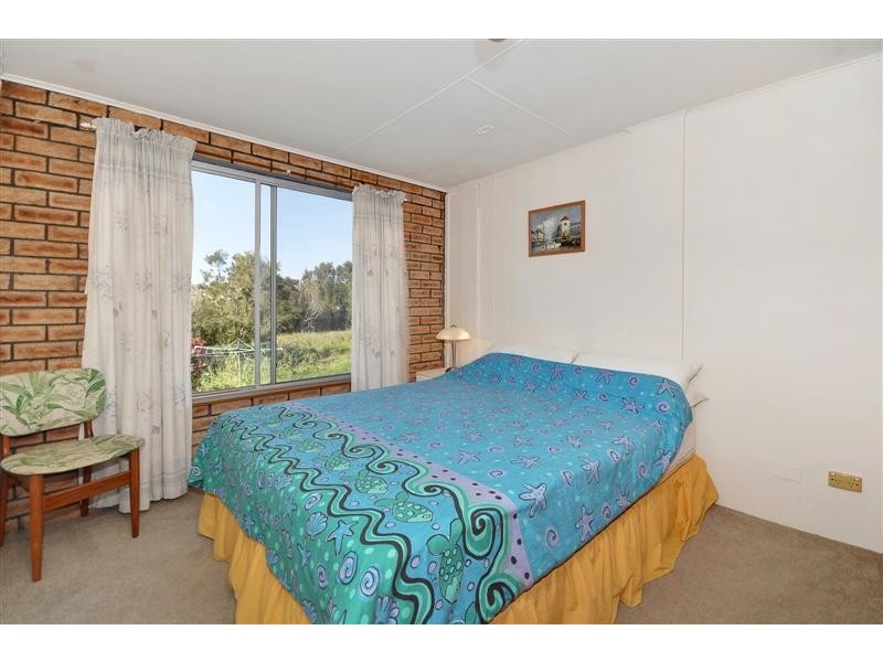 31 Tallawang Ave, Malua Bay NSW 2536