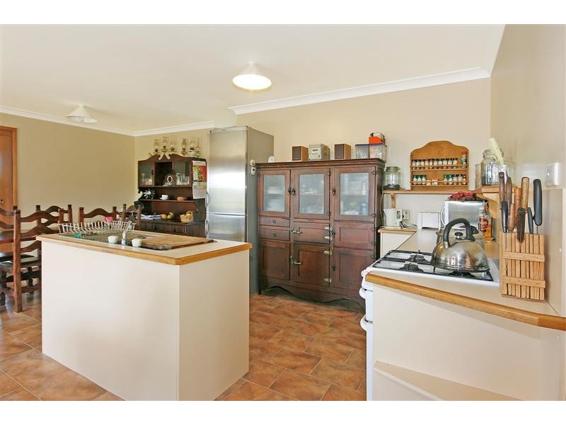 2752 The River Road, Nelligen NSW 2536